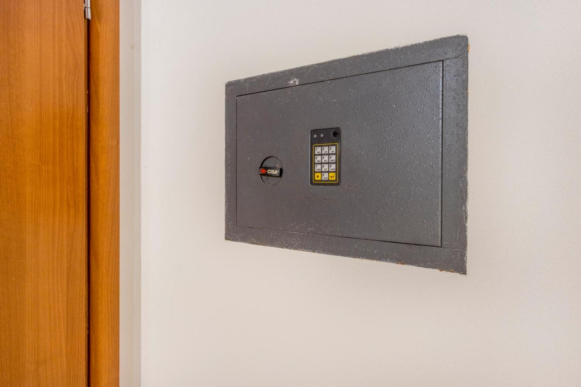 Appartement Stazione 200M - Wifi - Aria Condizionata - Smart Tv à Parme Extérieur photo